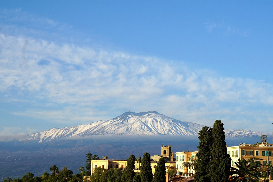 SICILY - Mount Etna and the vineyards